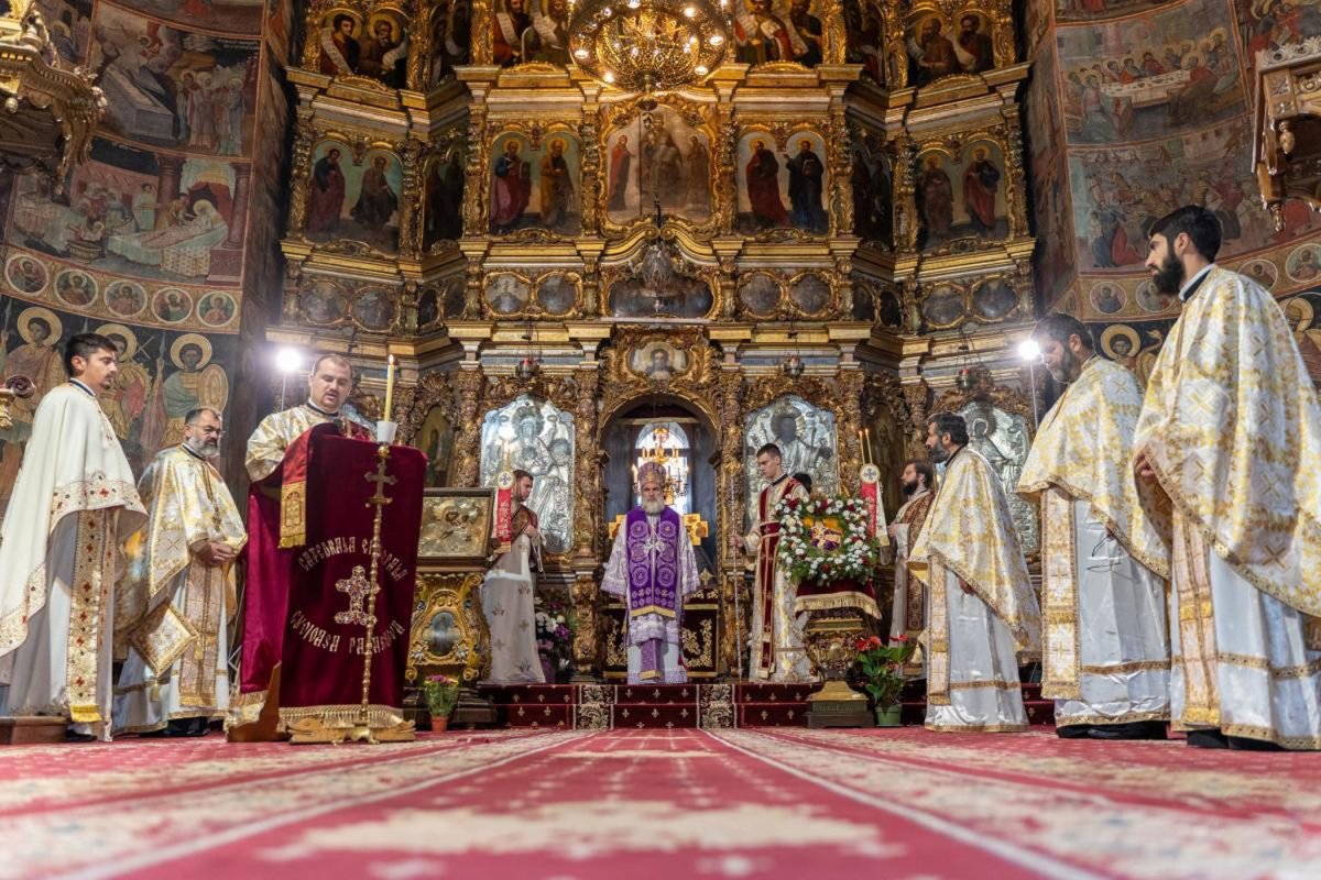 Slujire și înnoire în Eparhia Romanului și Bacăului 157270