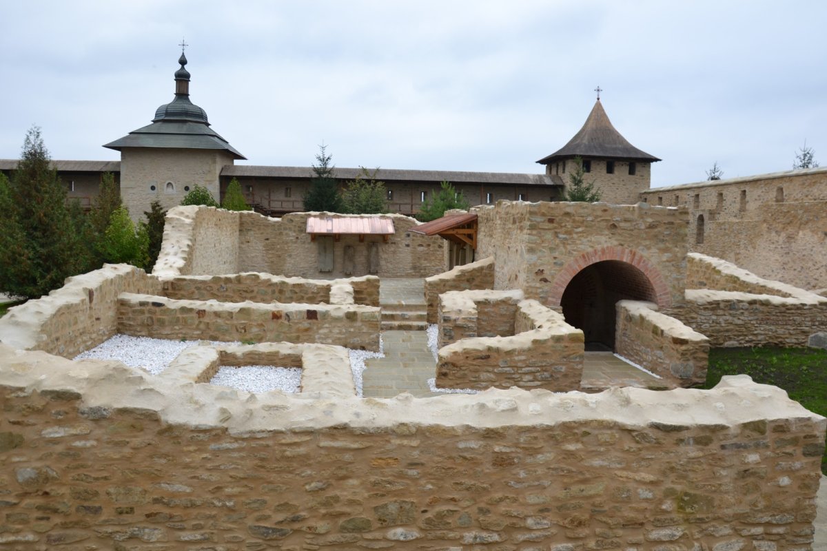 Ansamblul Mănăstirii Probota, restaurat în întregime 157399