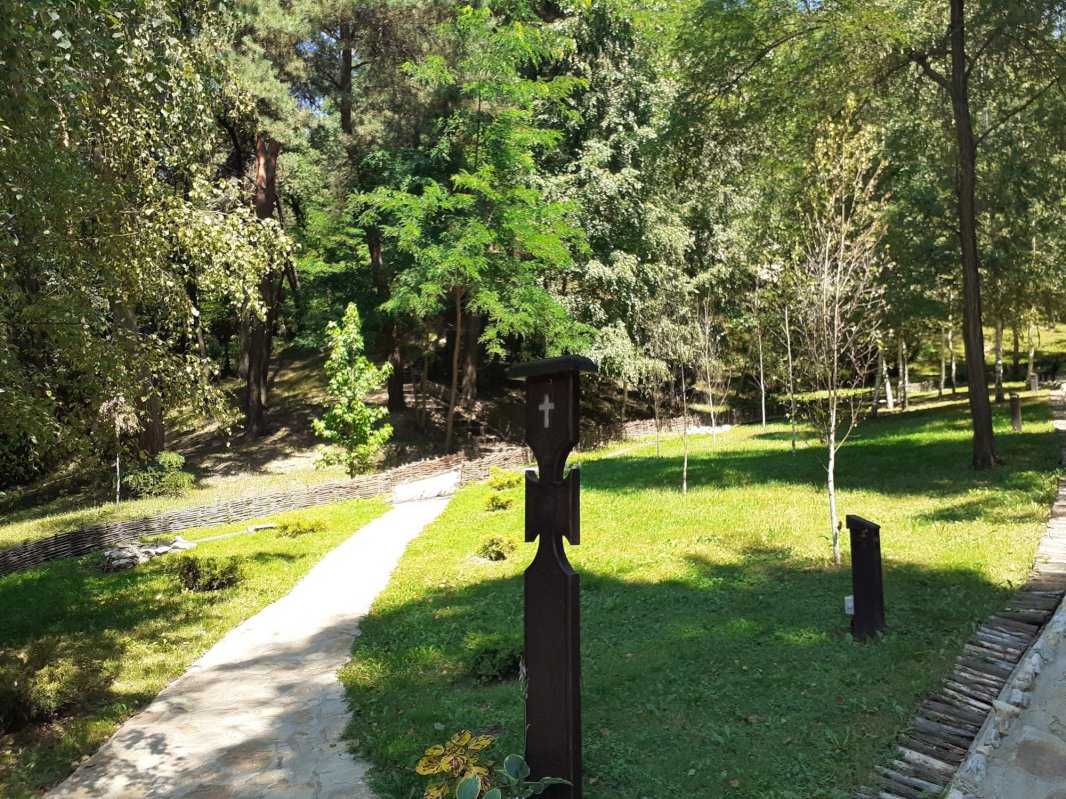 Lumina care pătrunde și sub pământ 157421