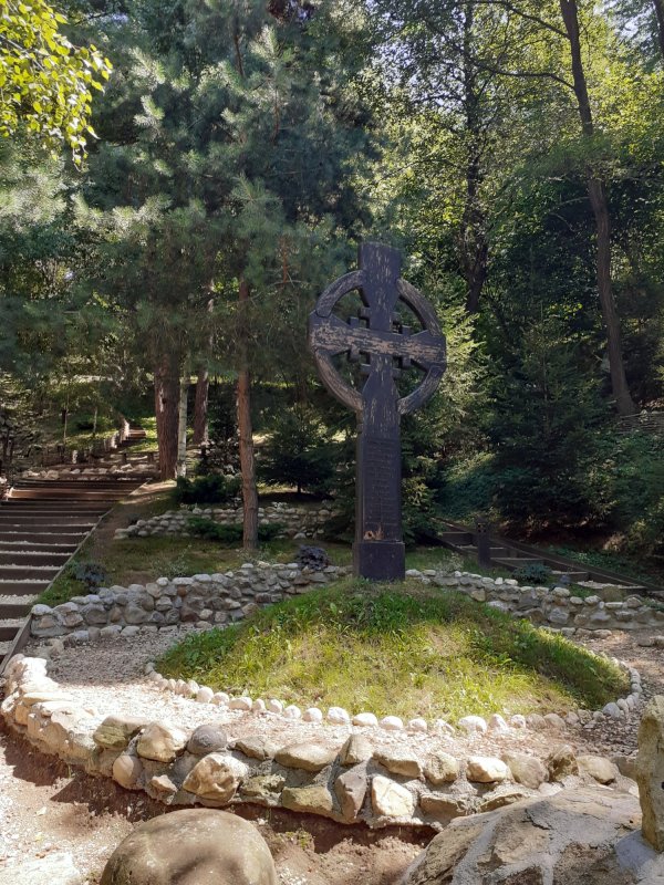 Lumina care pătrunde și sub pământ 157423