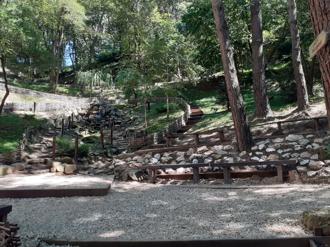 Lumina care pătrunde și sub pământ 157424