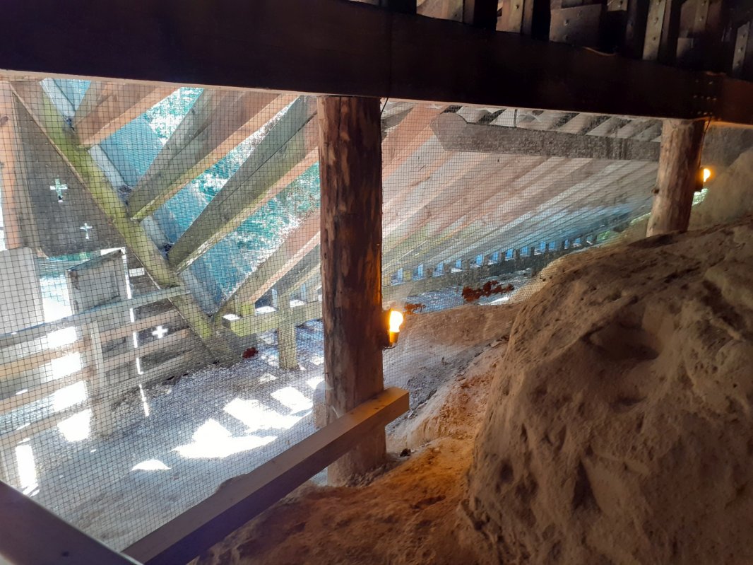 Lumina care pătrunde și sub pământ 157450