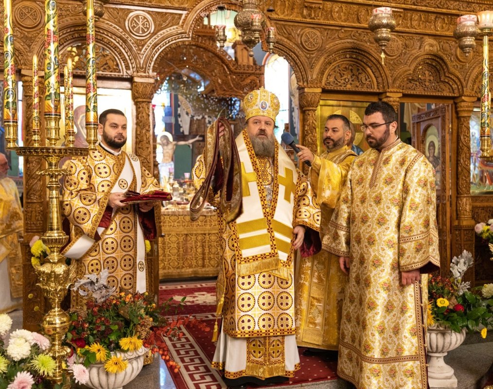 Înnoitorul vieții isihaste sărbătorit la Parohia Șerban Vodă din București 157567