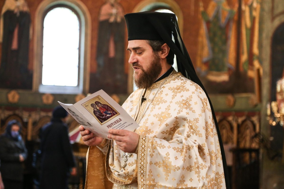 Prima duminică a Postului Naşterii Domnului la Catedrala Mitropolitană din Sibiu 157548