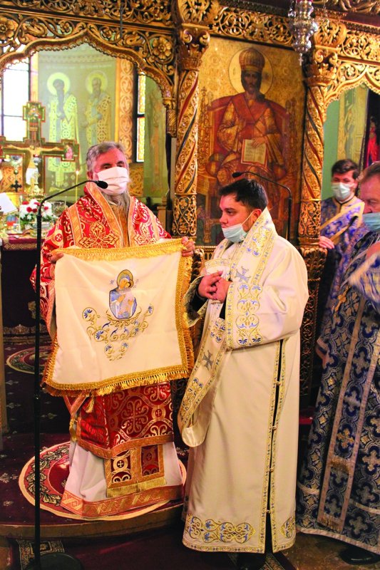 Slujire arhierească la Catedrala Mitropolitană din Craiova 157539