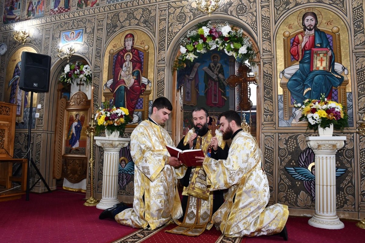 Binecuvântare arhierească în Parohia Ohaba-Mâtnic din Caraș-Severin 157603