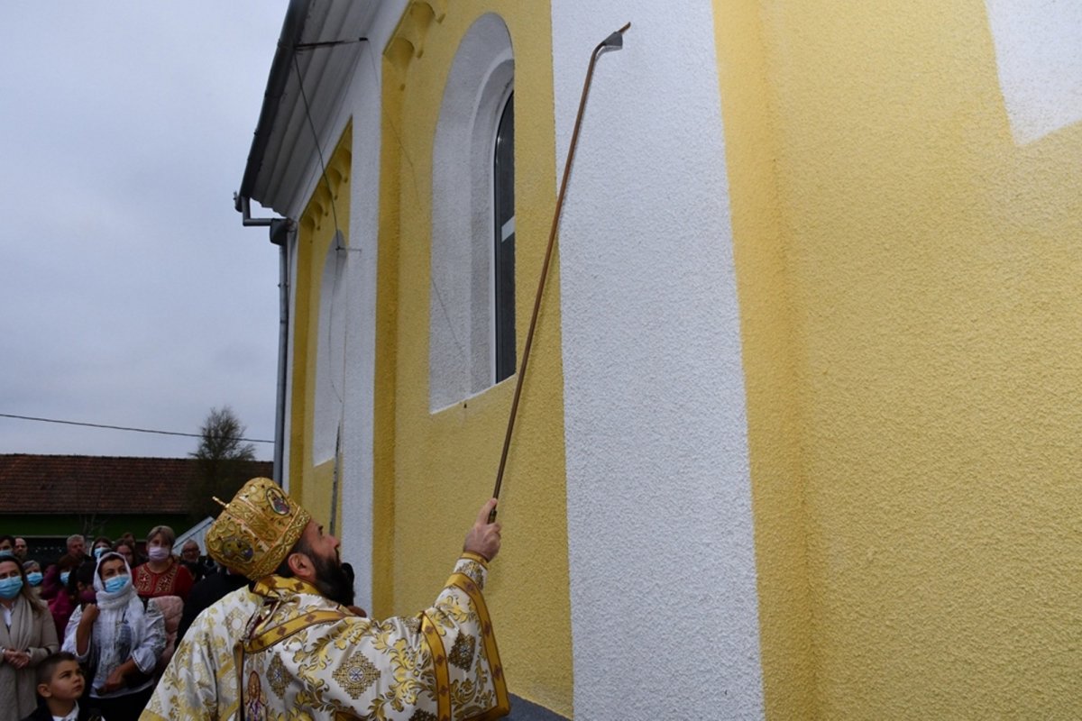 Binecuvântare arhierească în Parohia Ohaba-Mâtnic din Caraș-Severin 157604