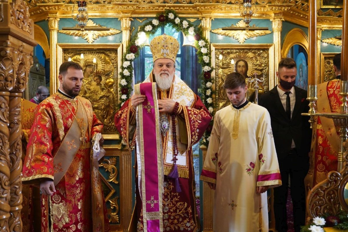 Începutul Postului Nașterii Domnului la catedrala din Oltenița 157640