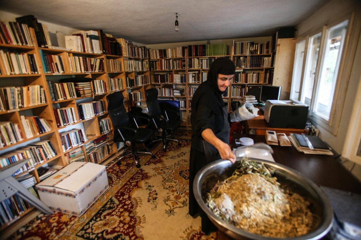 Laboratorul de sănătate de la Mănăstirea Măgura-Jina 157685