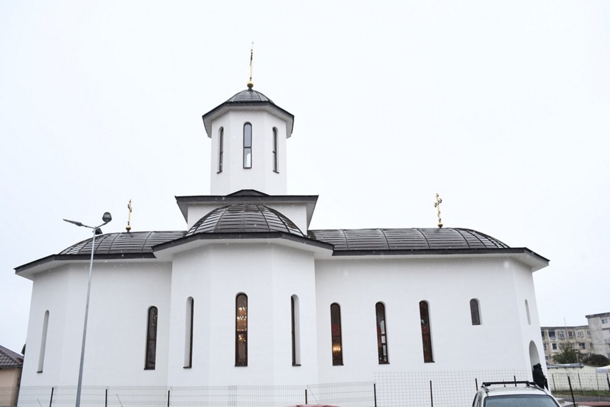 Biserică nouă pentru credincioșii din Zona Gării a Oraviței 157954