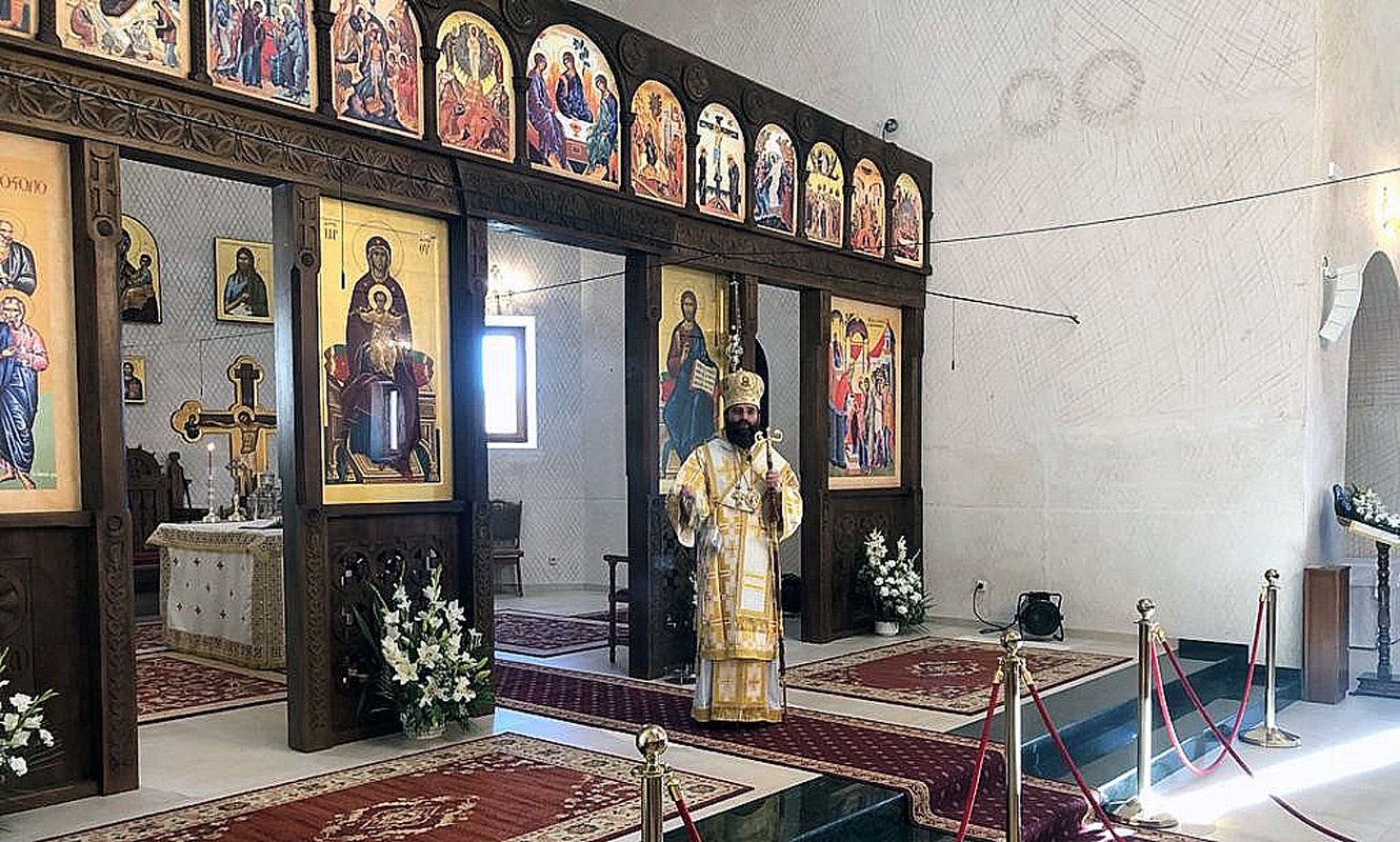 Slujiri şi binecuvântări arhiereşti în diasporă 158084