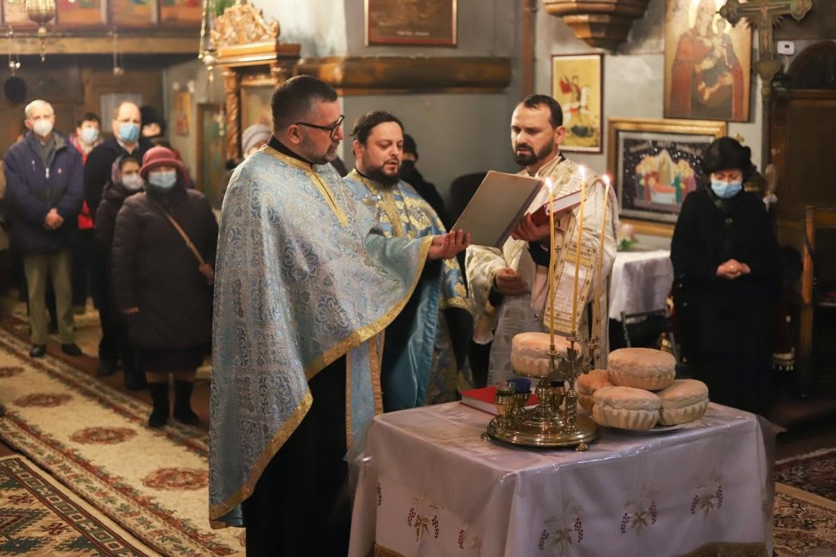 Sfânta Ecaterina, prăznuită la Biserica „Sfântul Gheorghe”-Lozonschi din Iaşi 158379