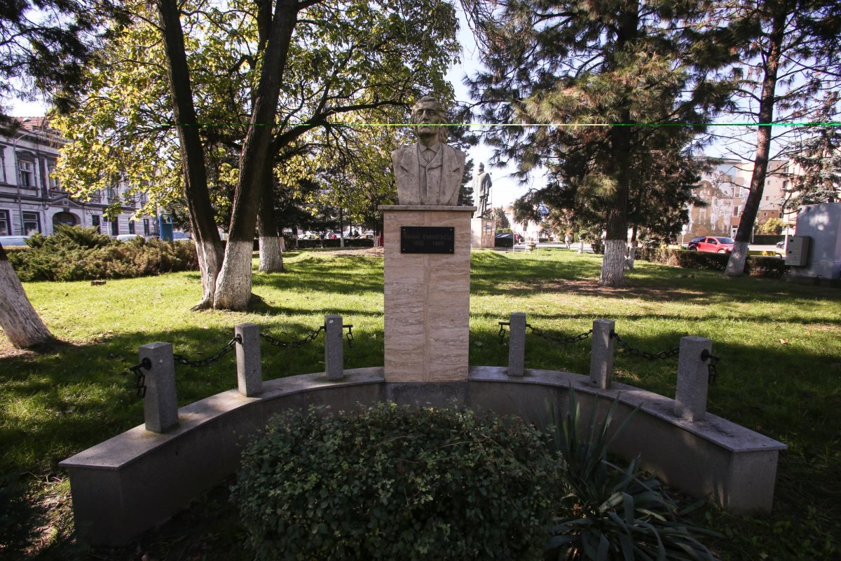 Biserica „Sfinții Arhangheli” din Orăștie, o catedrală a Marii Uniri 158171