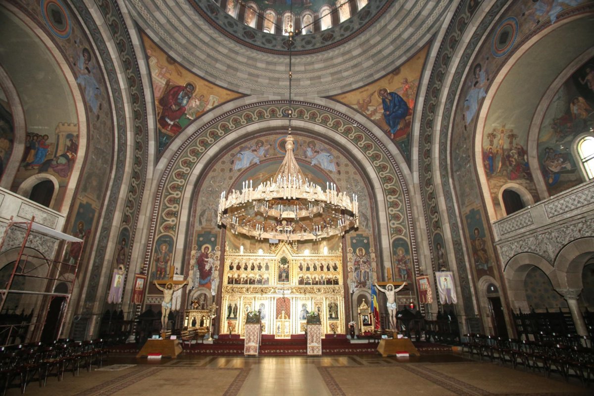 Biserica „Sfinții Arhangheli” din Orăștie, o catedrală a Marii Uniri 158184