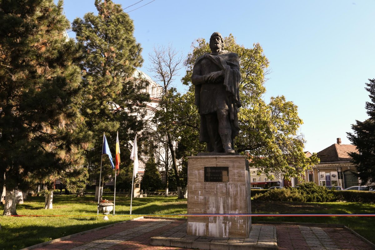 Biserica „Sfinții Arhangheli” din Orăștie, o catedrală a Marii Uniri 158228