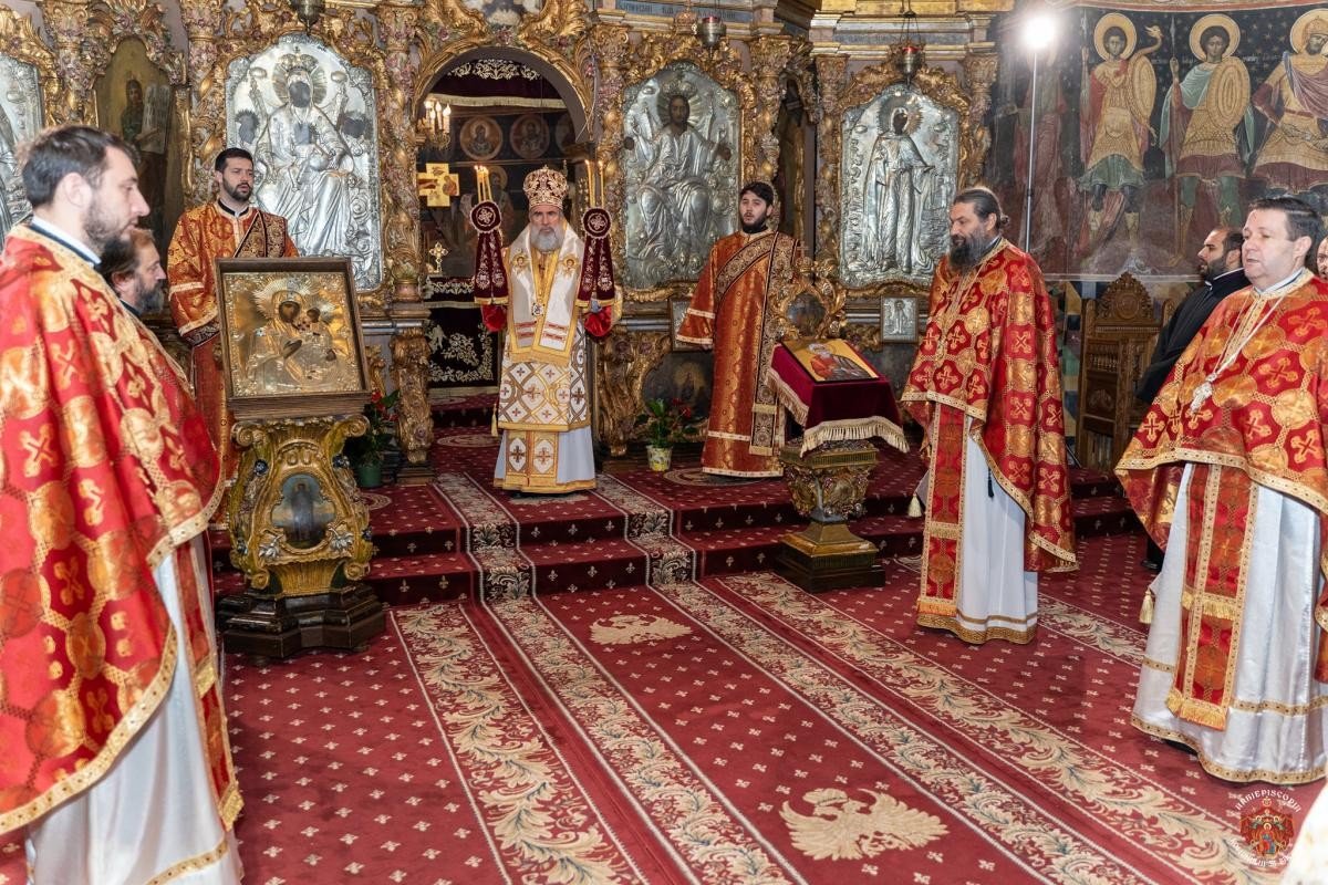 Sfântul Apostol Andrei, cinstit la Catedrala din Roman 158710