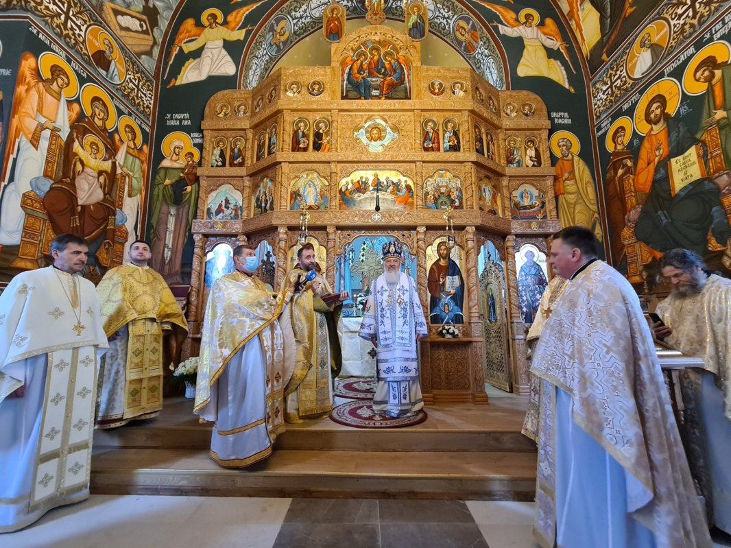 Slujiri arhiereşti în Arhiepiscopia Clujului 158697