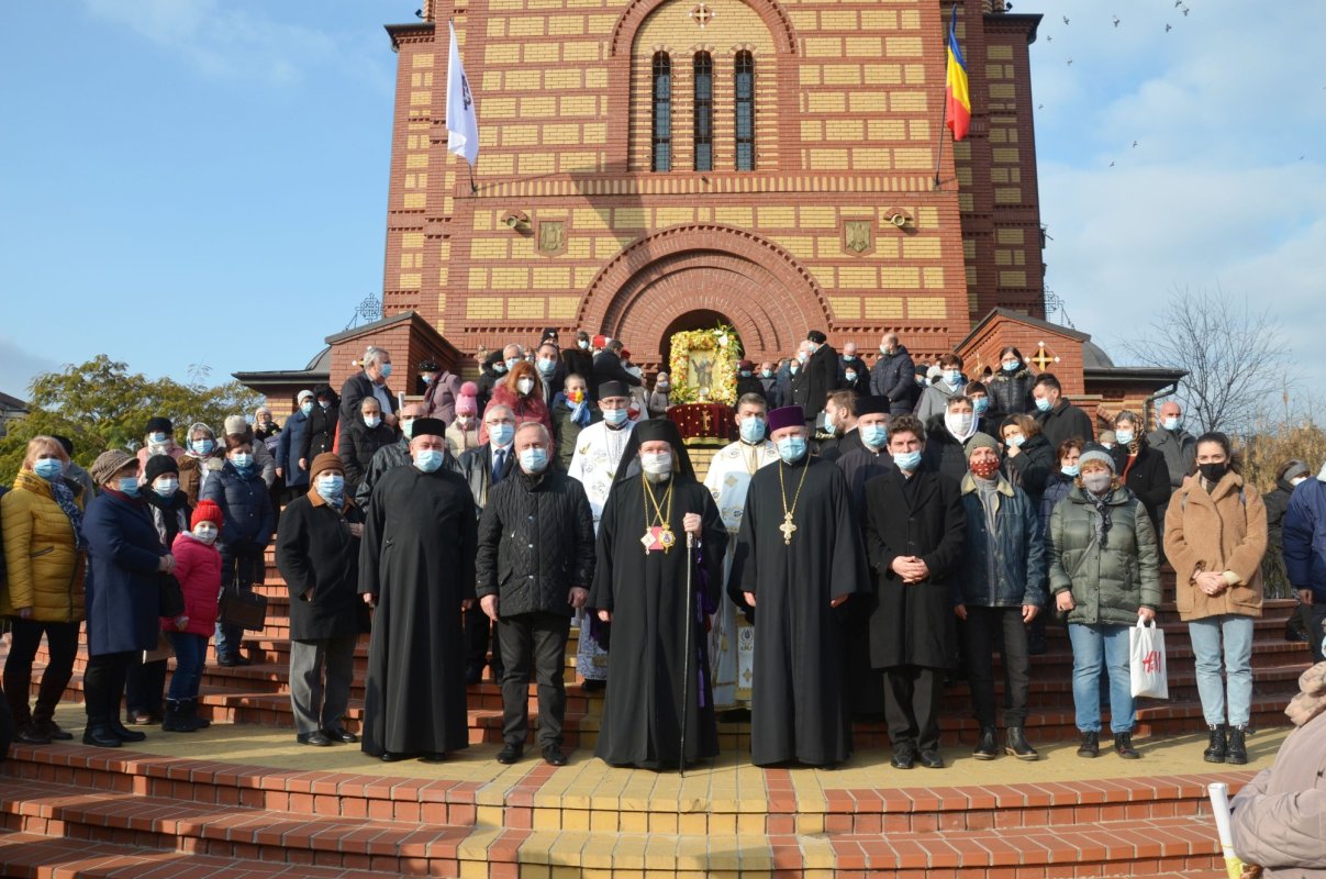 Praznicul Sfântului Apostol Andrei şi al Sfântului Ierarh Andrei Şaguna, Mitropolitul Transilvaniei, la Oradea 158737