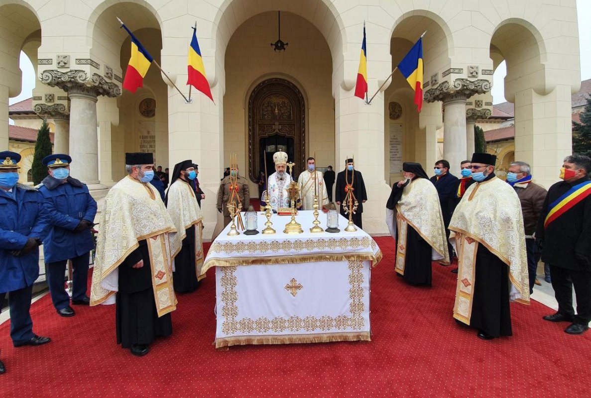 Slujba de Te Deum cu prilejul Zilei Naționale a României, la Alba Iulia 158736