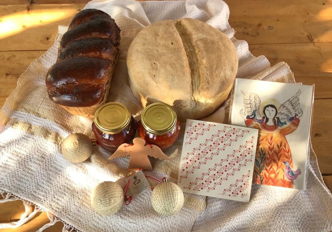 Aproape de tradiţii şi de cei nevoiaşi prin Bucătăria Dealul Morii 158851