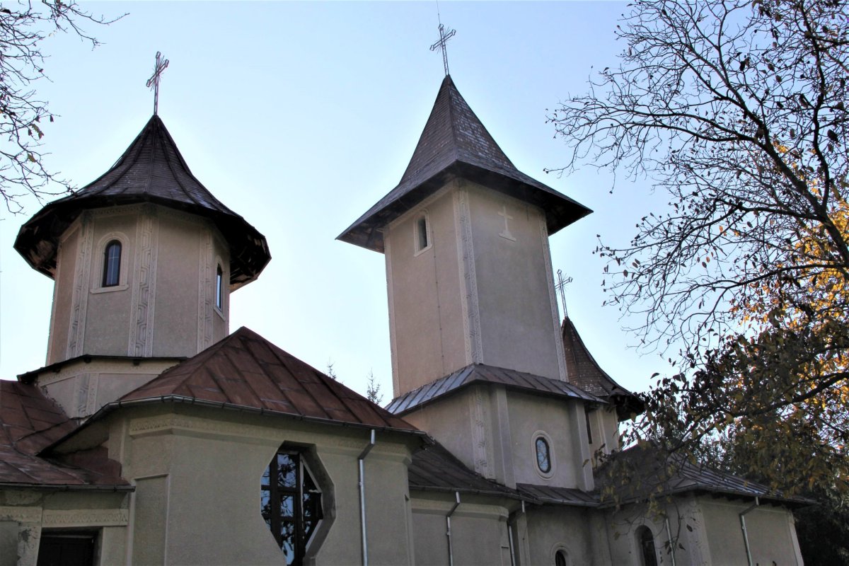 Daruri sădite de Sfântul Nicolae  la Bohotin 158622