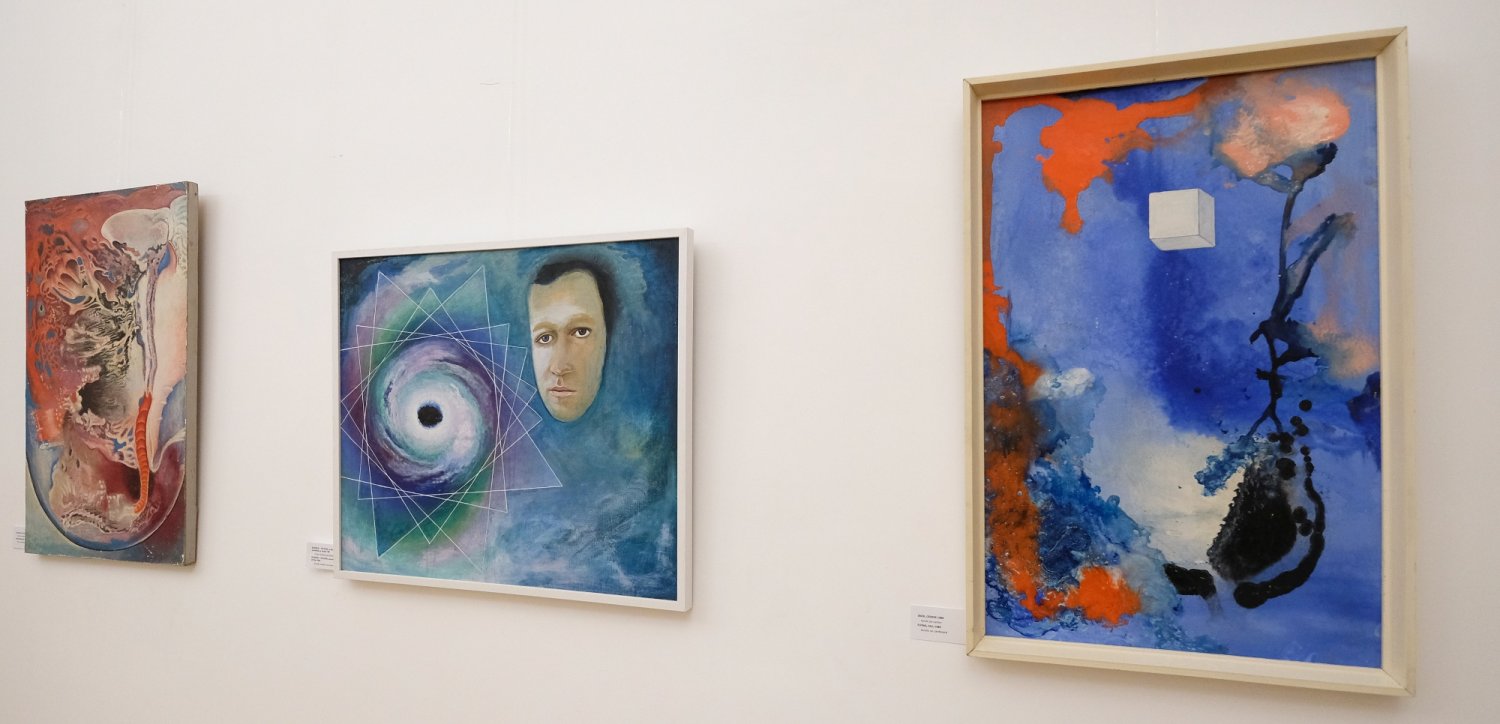 O sută de ani  în linii și culori 158606