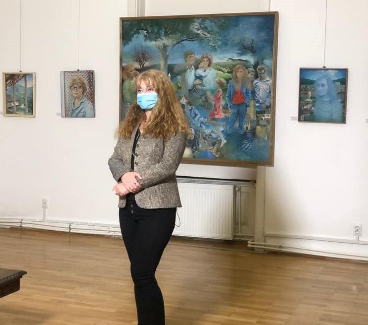 O sută de ani  în linii și culori 158618