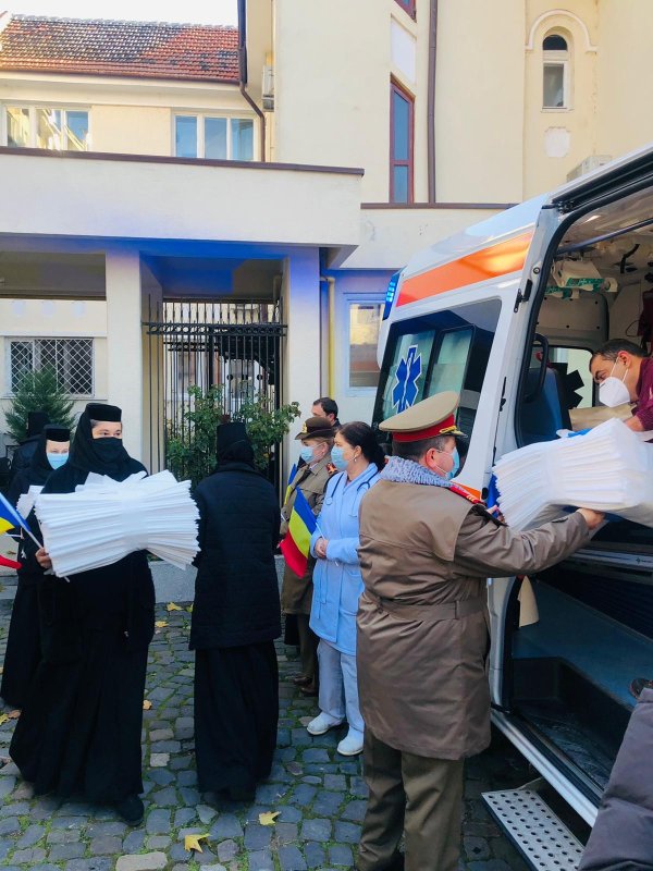 Acțiuni filantropice de Ziua Națională în Arhiepiscopia Timișoarei 158910