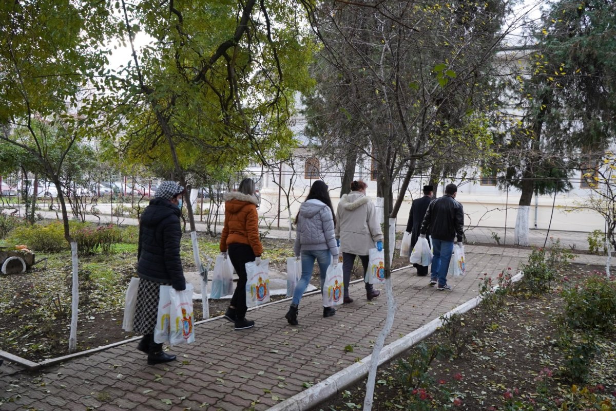 Filantropie în cinstea ocrotitorului oraşului Brăila 158960