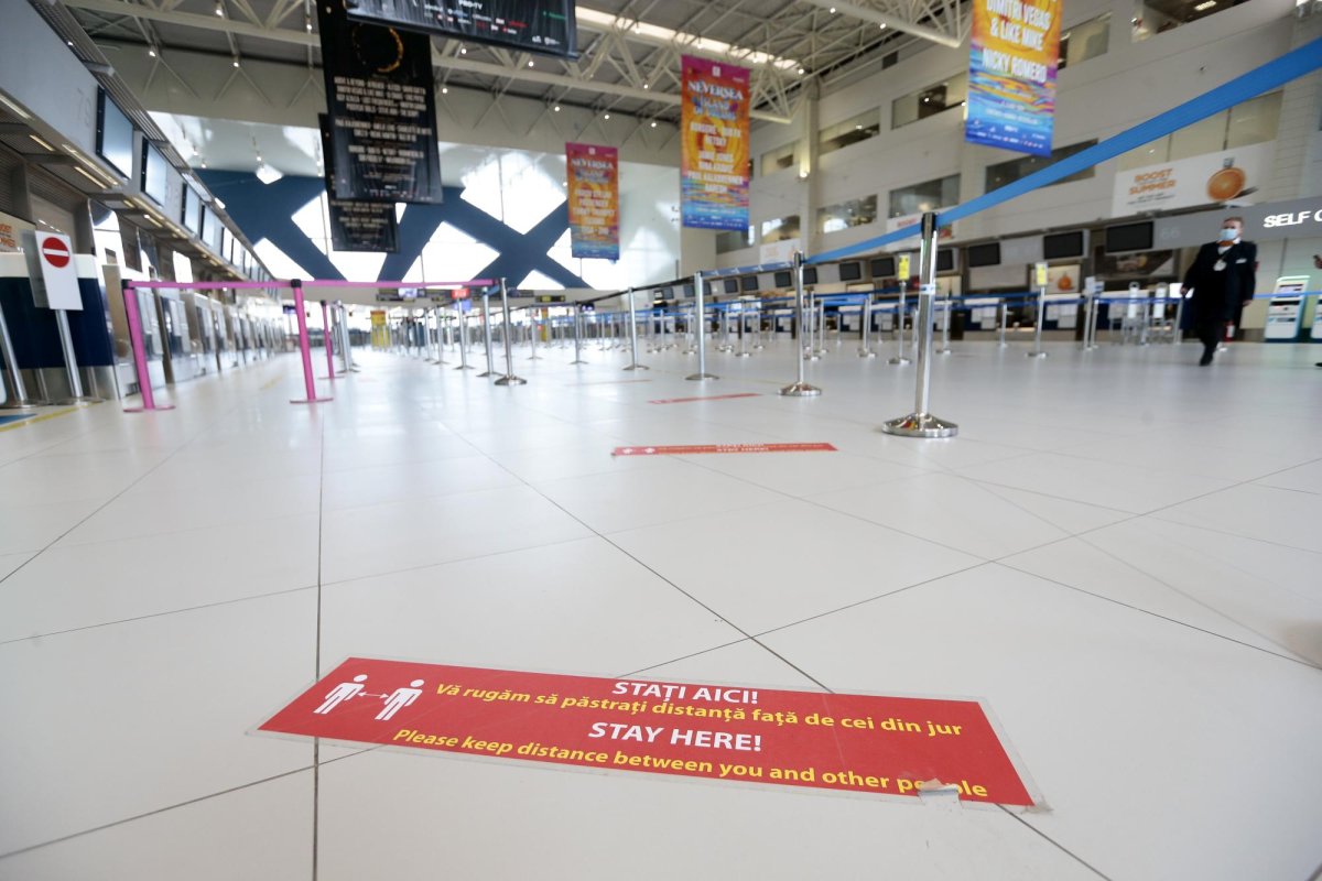 Scădere de 65% a traficului aerian 159096