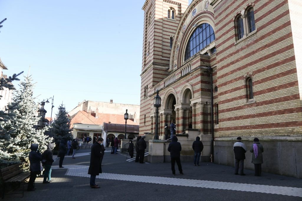 „Sfântul Ierarh Nicolae ne arată cum să ne apărăm dreapta credinţă” 159020