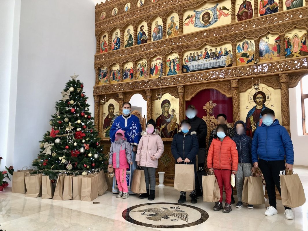 Slujire arhierească și campanie umanitară în Episcopia Caransebeșului  159060