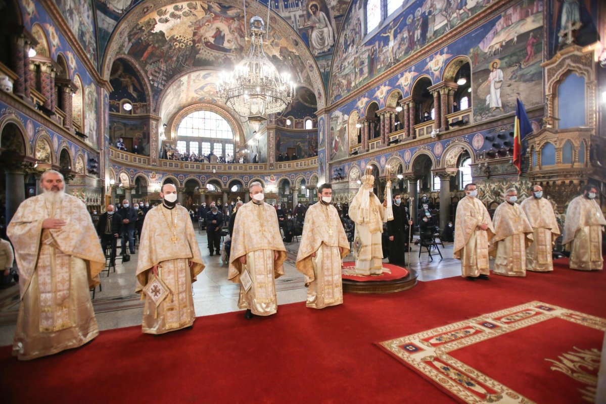 „Chemarea la Masa Împărăţiei este şansa vieţii noastre” 159706