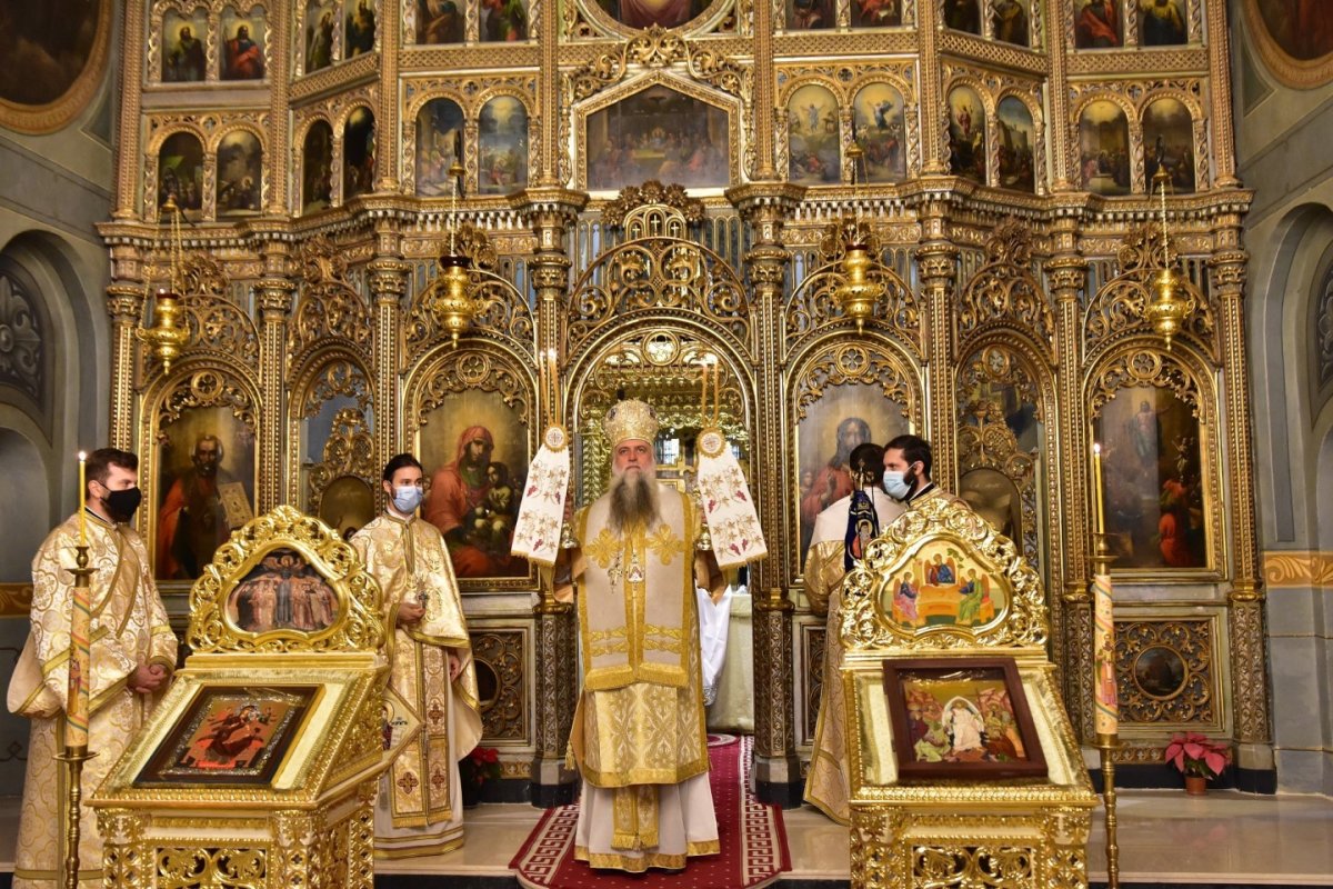 Slujiri arhiereşti în eparhii oltene 159763