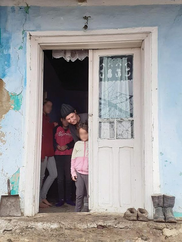 Acțiune caritabilă pentru copiii din satul vasluian Rafaila 159948