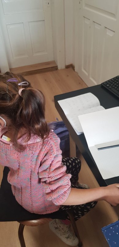 Bibliotecă și centru educațional în parohia braşoveană Jibert 159955