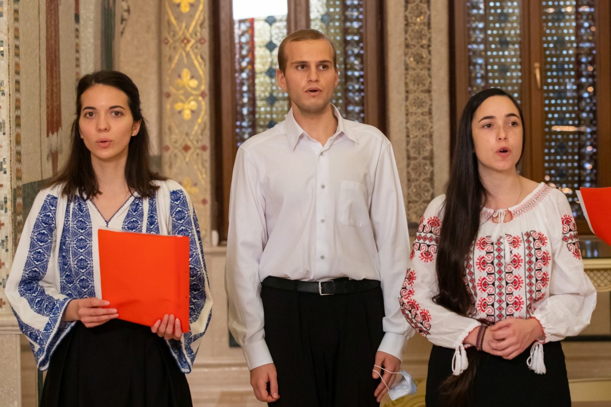Au sosit primii colindători la Reşedinţa Patriarhală 160218