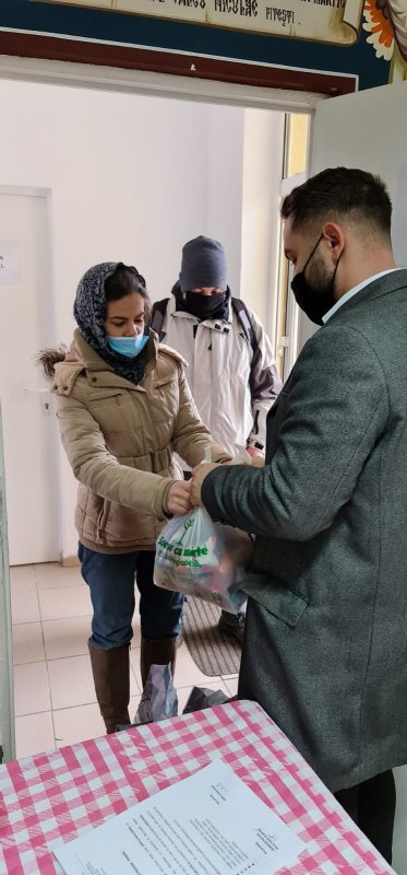 Alimente pentru persoane nevoiașe de la Asociația Diaconia - Sector 6 160238
