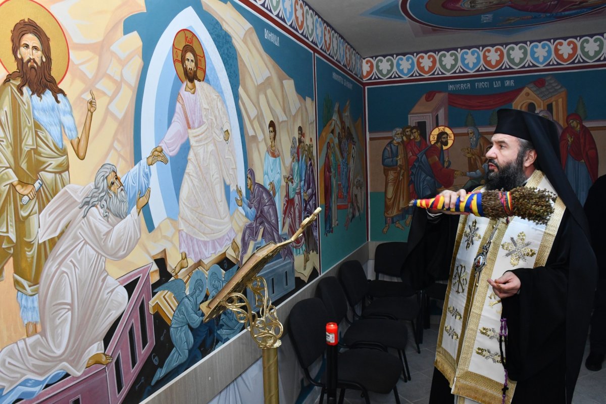 Sfințirea unei capele mortuare din Caransebeș 160298