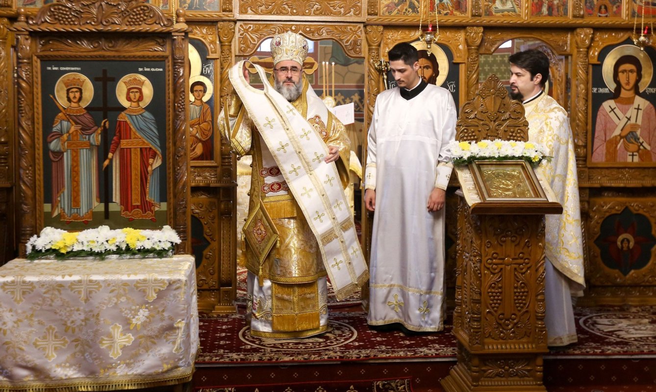 Slujire arhierească în Parohia Văcăreasca din județul Buzău 160291