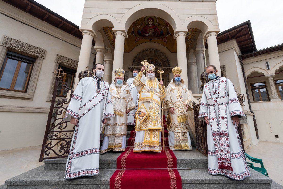 Sărbătoarea Nașterii Domnului la Catedrala Patriarhală 160608