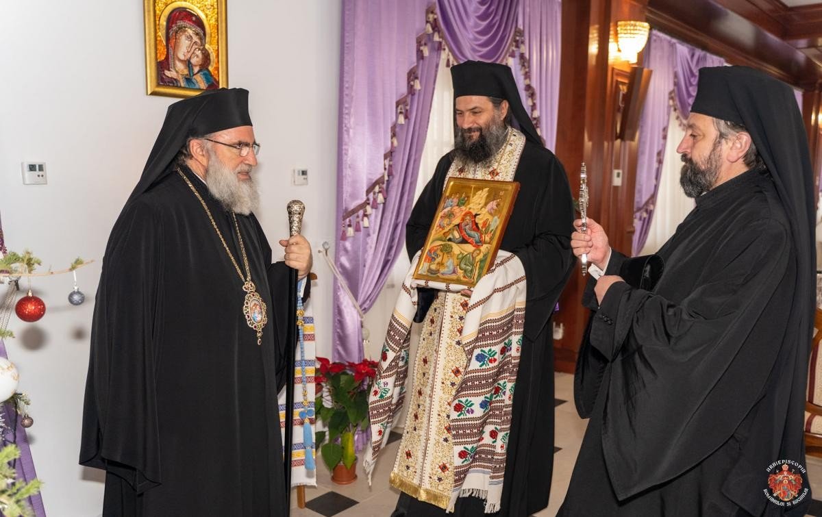 Ajunul Crăciunului  la Catedrala Arhiepiscopală  din Roman 160706