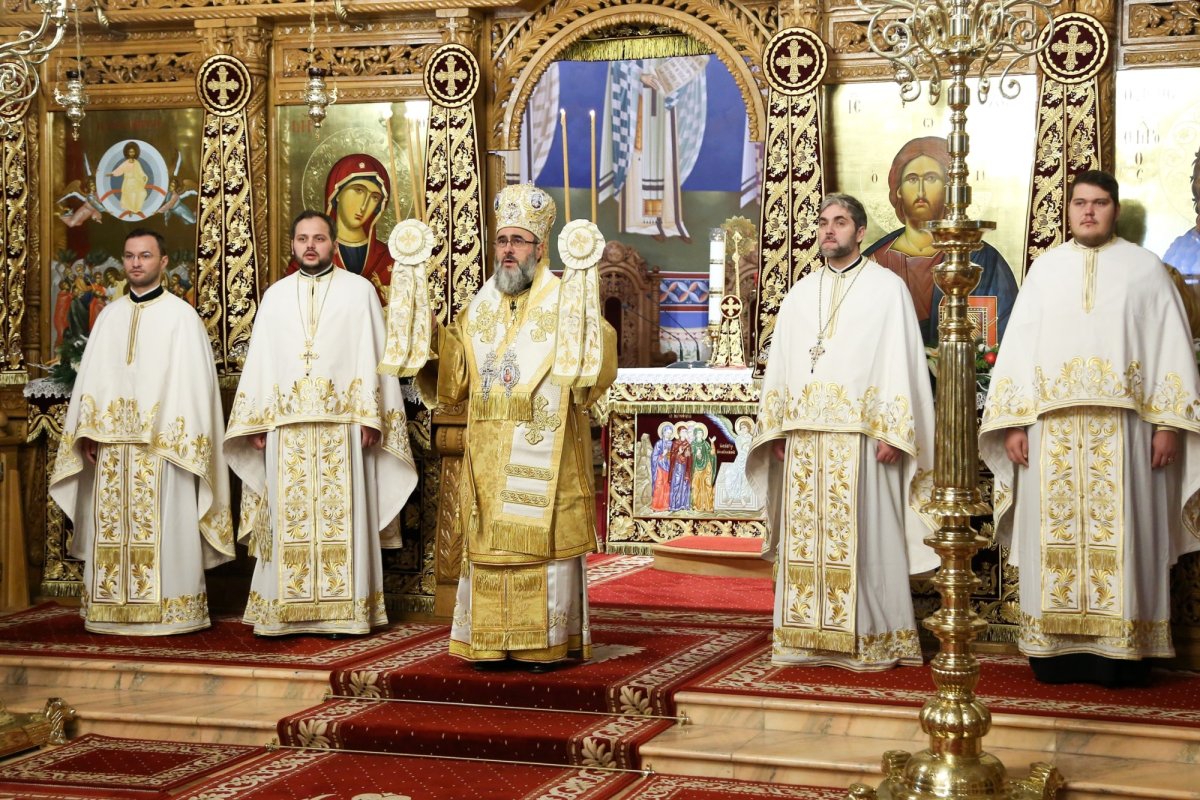 Prăznuirea Naşterii Domnului în Mitropolia Munteniei şi Dobrogei 160679