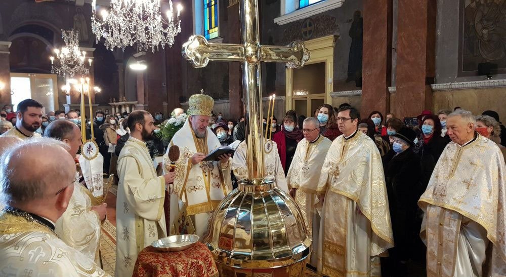 Sfințirea crucii Catedralei Vechi din Arad 160694