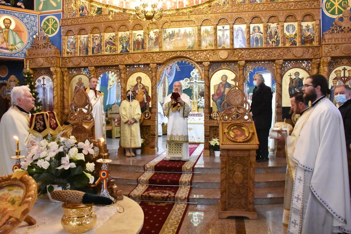 Sfințirea picturii Bisericii „Sfântul Apostol Andrei” din Beclean 160722