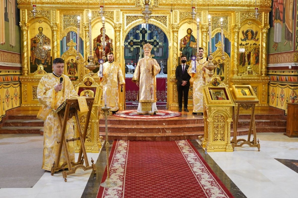 Rugăciune și binecuvântare în prima zi a Anului Nou în Muntenia și Dobrogea 161001