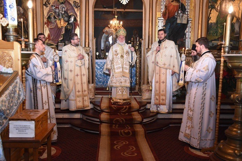 Rugăciune și binecuvântare în prima zi a Anului Nou în Muntenia și Dobrogea 161004