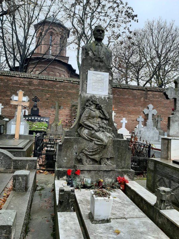 Tainicul duh și prezentul cimitirului Mărcuța 160979