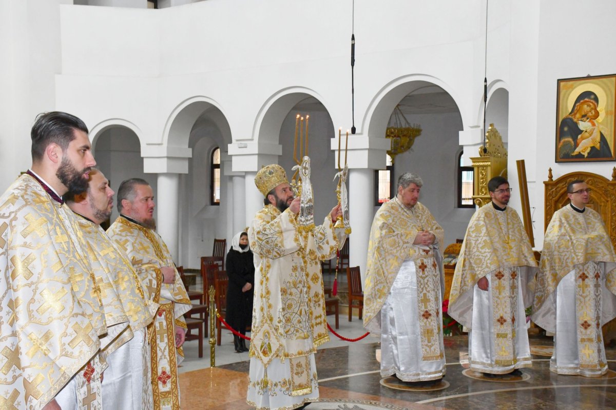 Rugăciune înaintea Bobotezei la Caransebeș 161149