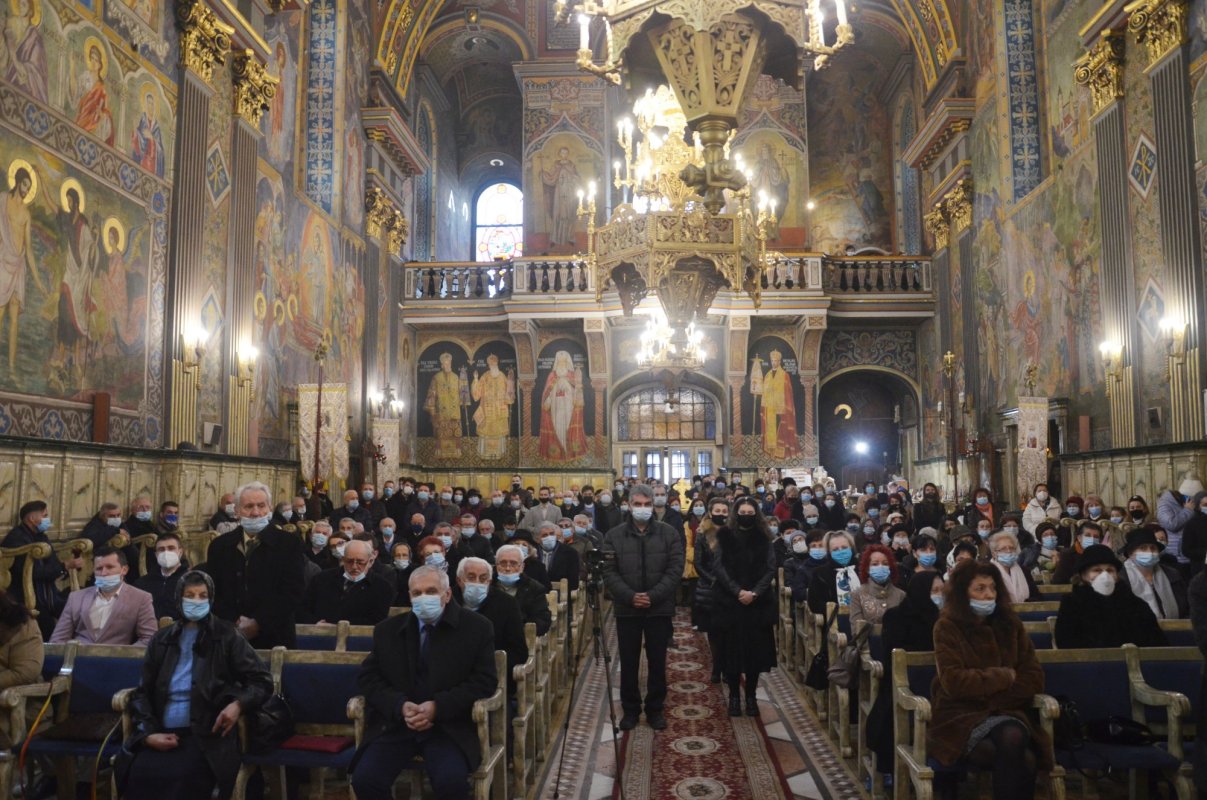Un nou preot slujitor la vechea catedrală din Oradea 161071